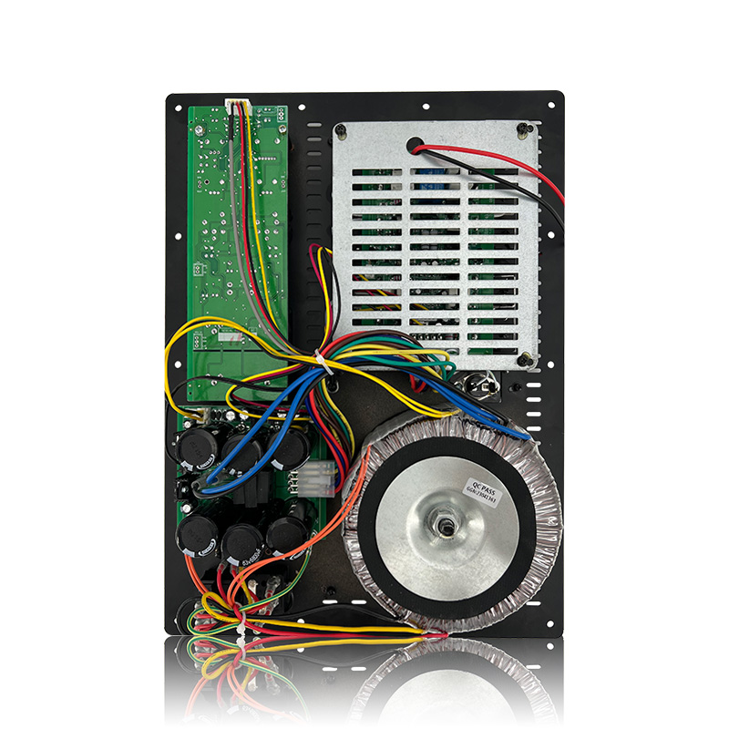 SUB18-600 Subwoofer potente de 1.0 canal